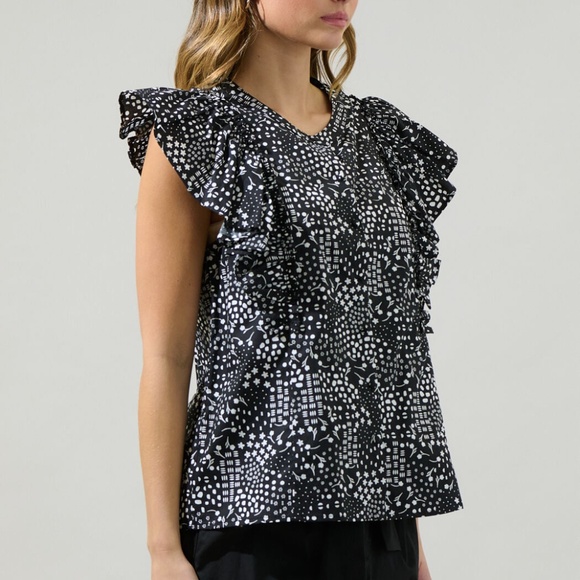 SUGARLIPS ✨NEW✨ Larsa Onyx Geometric Vance Button Front Blouse - NWT - Large - Picture 3 of 5